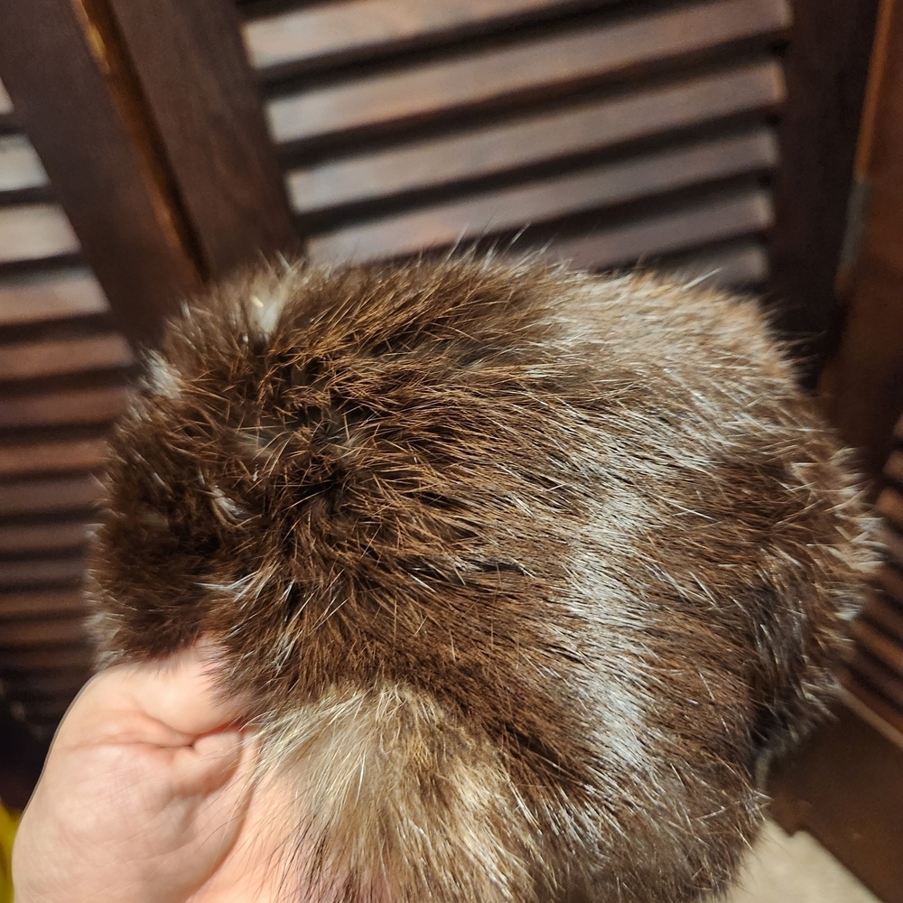 Vintage Brown Fur Pillbox Hat - Picture 5 of 5